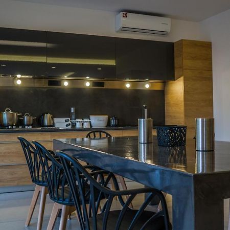 Heraklion Airport Family Lux Apartment エクステリア 写真