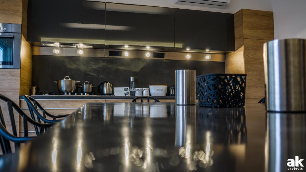 Heraklion Airport Family Lux Apartment エクステリア 写真