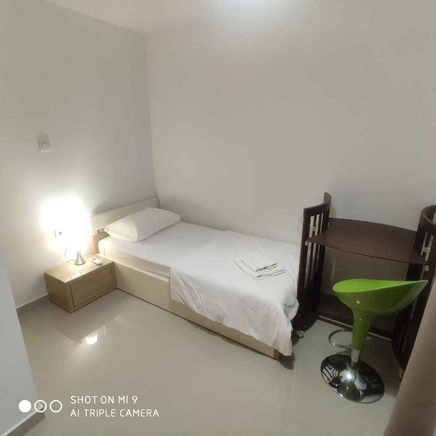 Heraklion Airport Family Lux Apartment エクステリア 写真